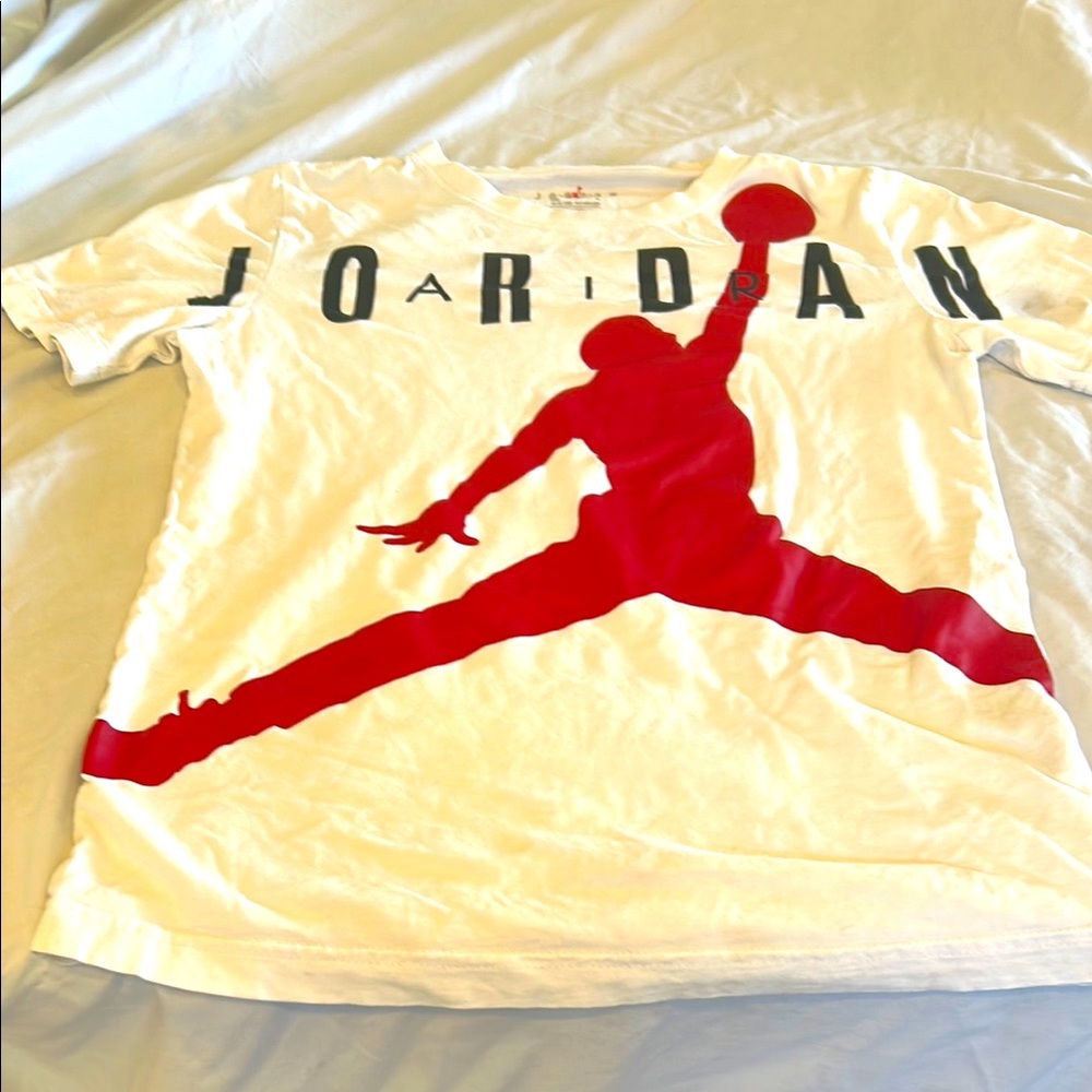 Jordan White Tee with Red Jumpman Graphic boys large